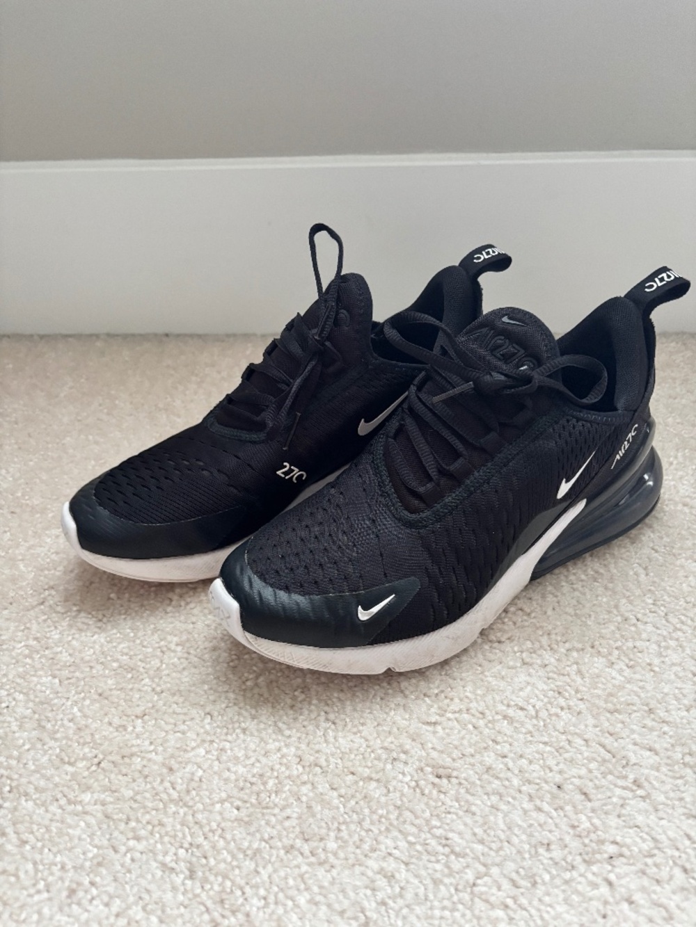 Nike Air Max 270 Black White 6Y Women’s 7.5 Sneakers 943345-001